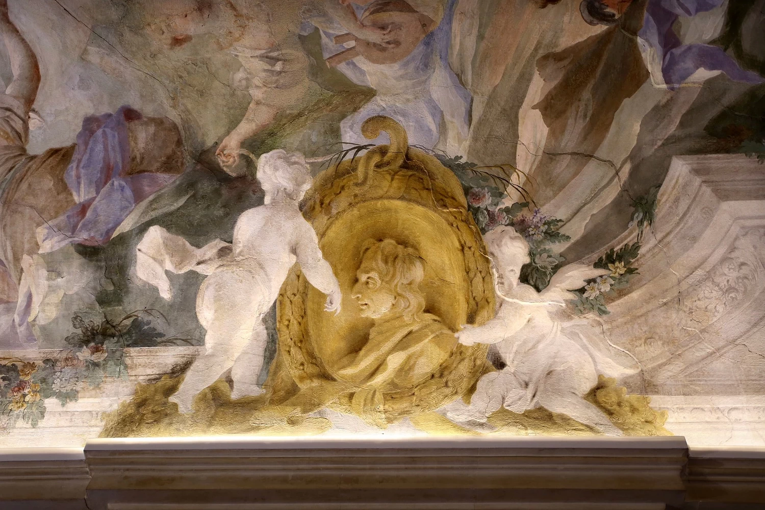Palazzo dei Visacci - galleria con apoteosi della famiglia Guicciardini